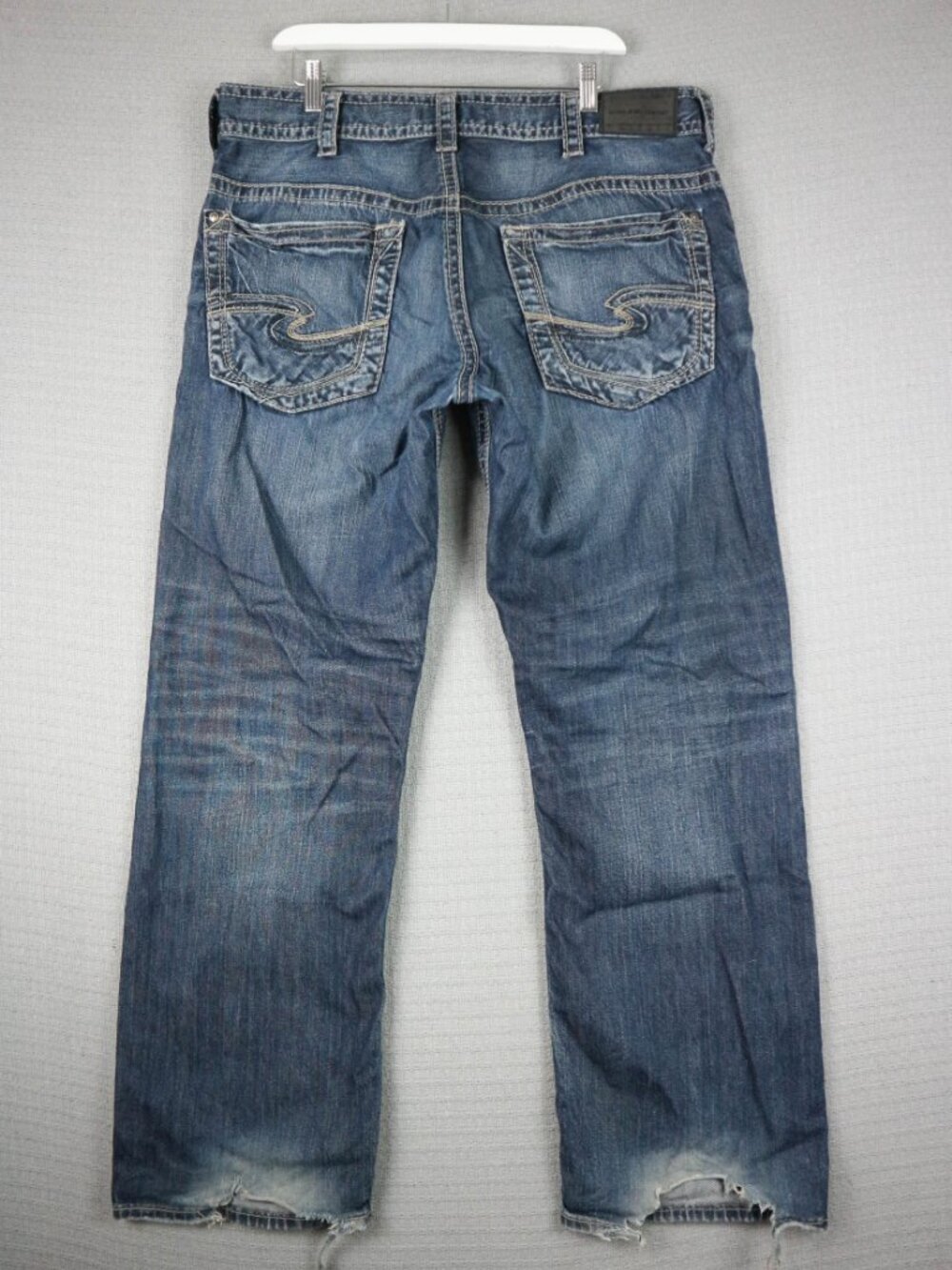 Silver Jeans Gordie Loose Fit Straight Distressed Mens 36x32 Denim Faded